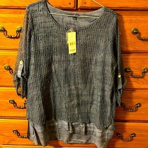 Hannah Sheer 3/4 sleeve top